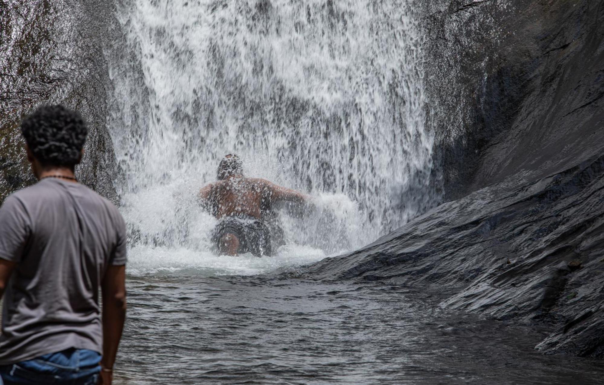 Aruvikuzhy Waterfalls Villa Kozhancheri Buitenkant foto