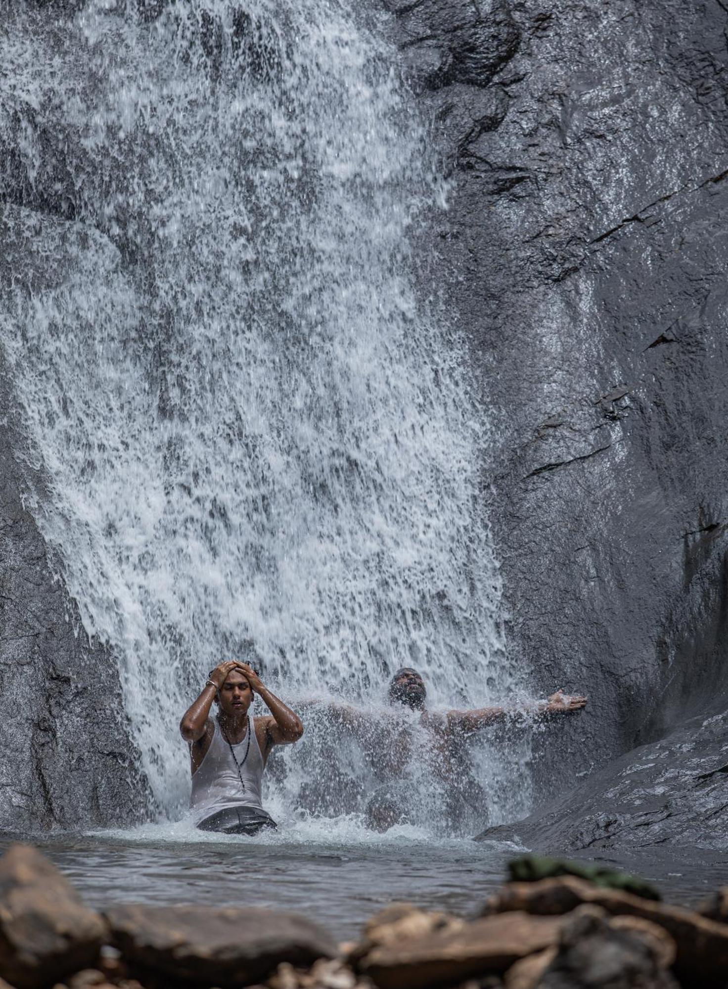 Aruvikuzhy Waterfalls Villa Kozhancheri Buitenkant foto